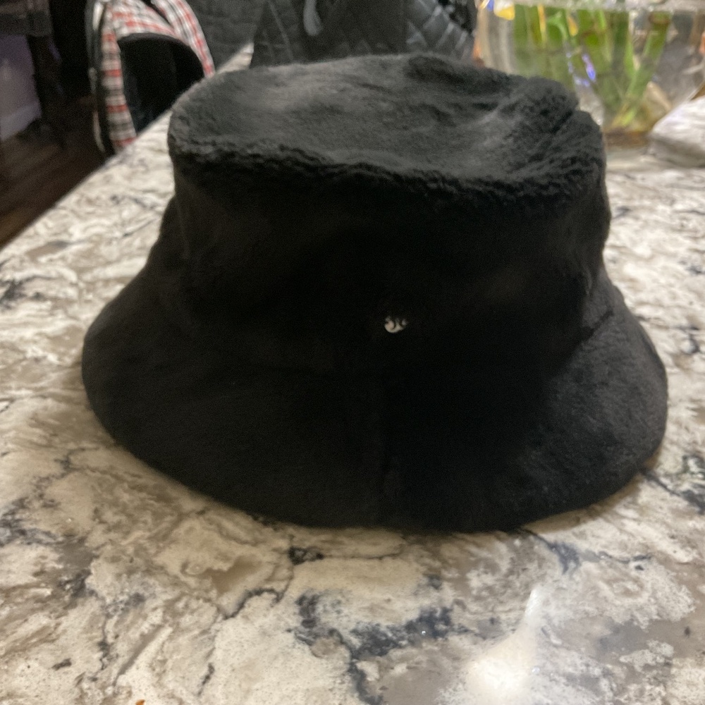 Lululemon fleece  bucket hat